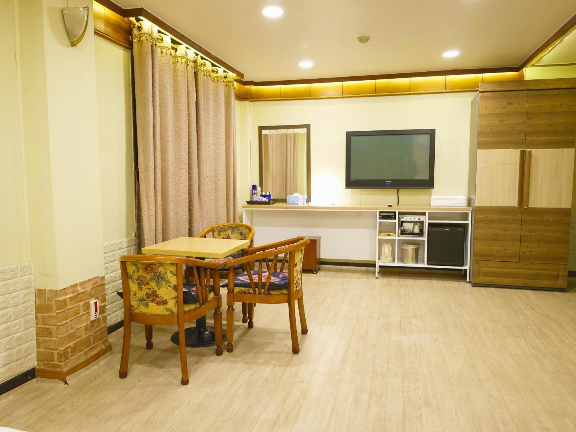 Goodstay Andong Park Hotel Exteriér fotografie